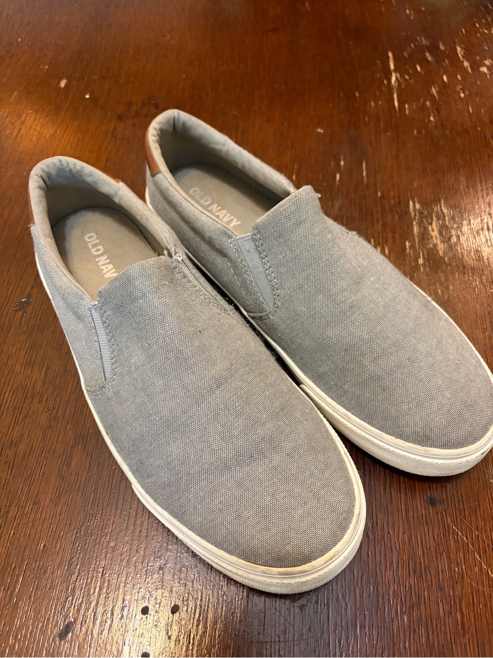 Old Navy Men’s Gray Chambray Slip-On Sneakers Sz 10.5